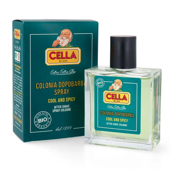 Cella Bio Organic Colonia Dopobarba Spray 100ml Cella Colonia Dopobarba Spray Cool and Spicy, dalla seducente fragranza, ha un carattere multifunzionale. E' un dopobarba con una fragranza più concentrata, offre sollievo dopo la rasatura e una profumazione intensa di lunga durata. La frizzante fragranza al Pepe Rosa, Legno di Labdano e Spezie, dona una persistenza senza eguali. Modo d'uso: Vaporizzare sul viso e collo e tamponare fino all'assorbimento.